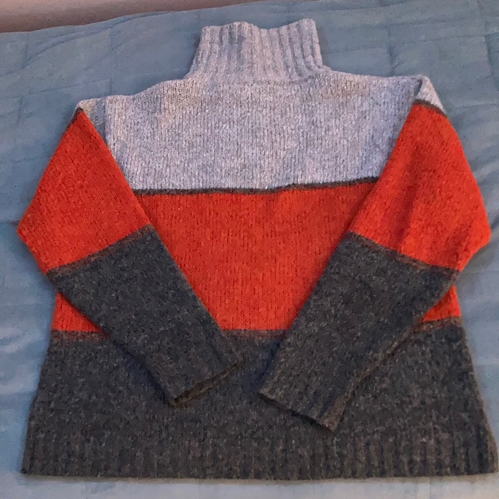 Vintage NEVADA Turtleneck